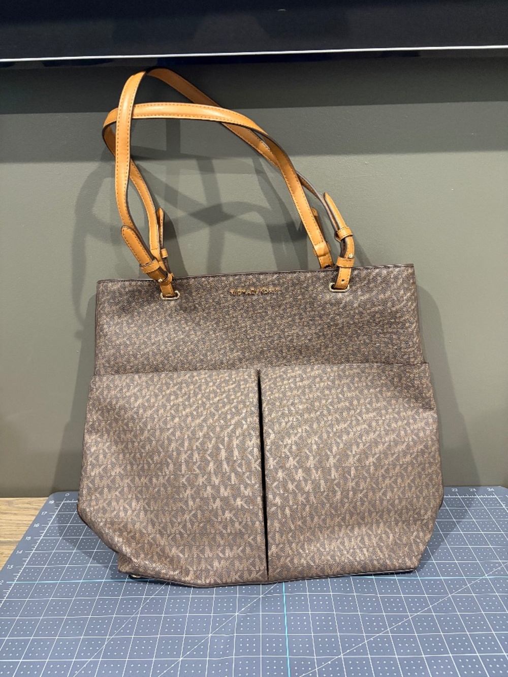 Michael Kors tote - never used